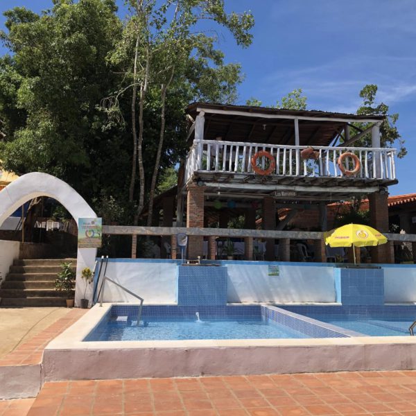 posada los marianos piribebuy