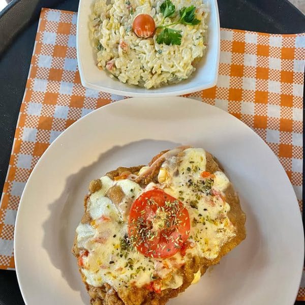 restaurante los naranjos piribebuy